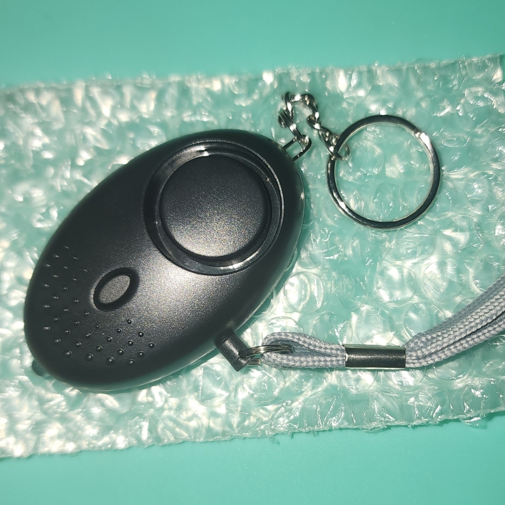 New Personal Self-Defense Keychain Alarm with Flash Light! White - Picture 9 of 12